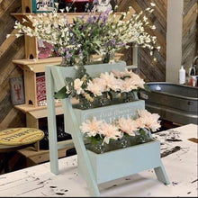 07/22/21 6:30pm 3 Tiered Planter/Storage Rack